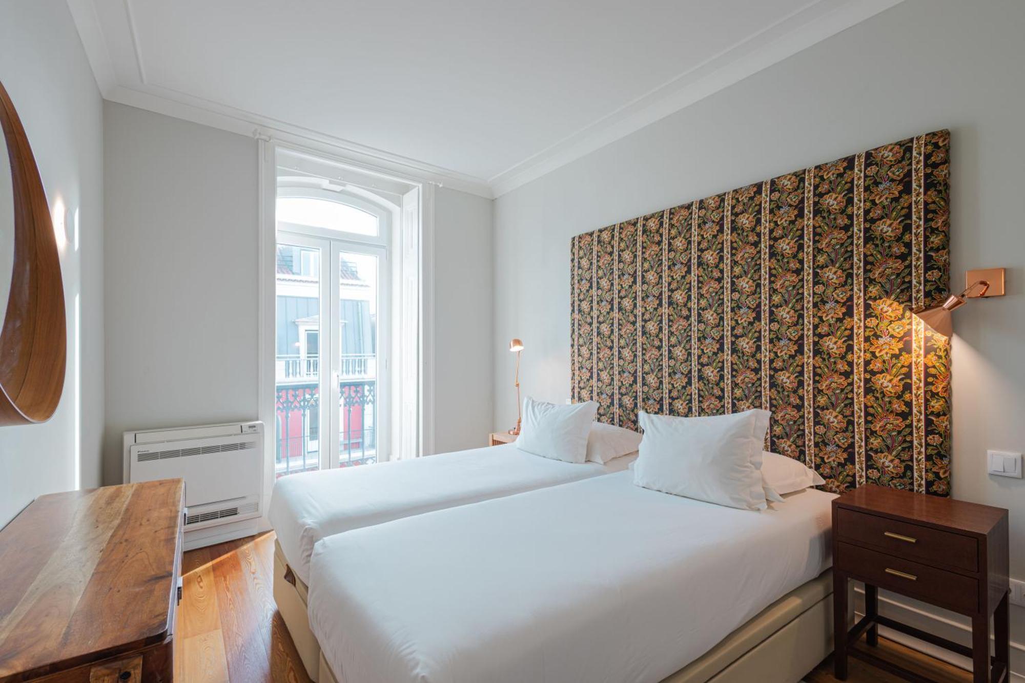 Almaria - Ex Libris Apartments | Chiado Лісабон Екстер'єр фото