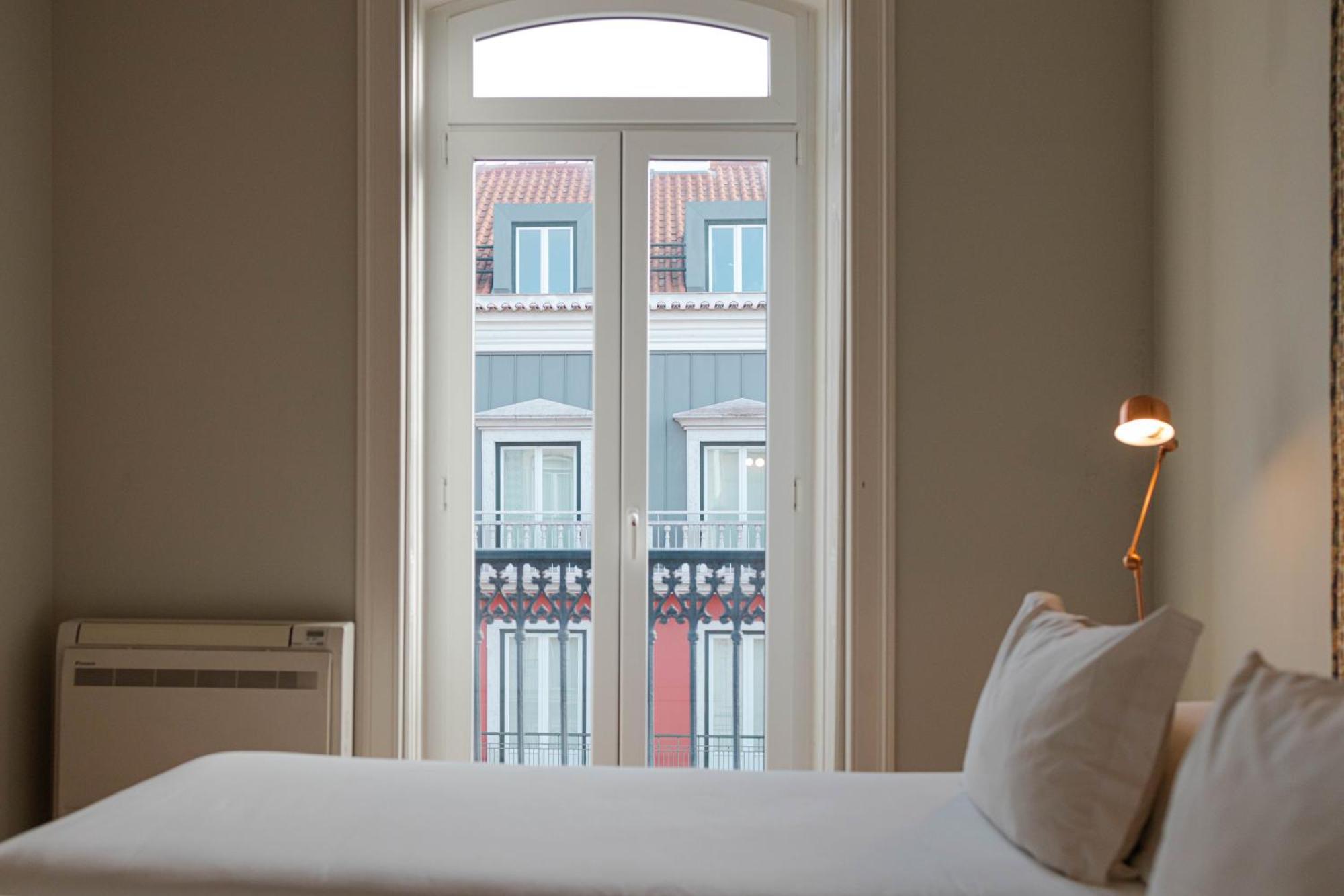 Almaria - Ex Libris Apartments | Chiado Лісабон Екстер'єр фото